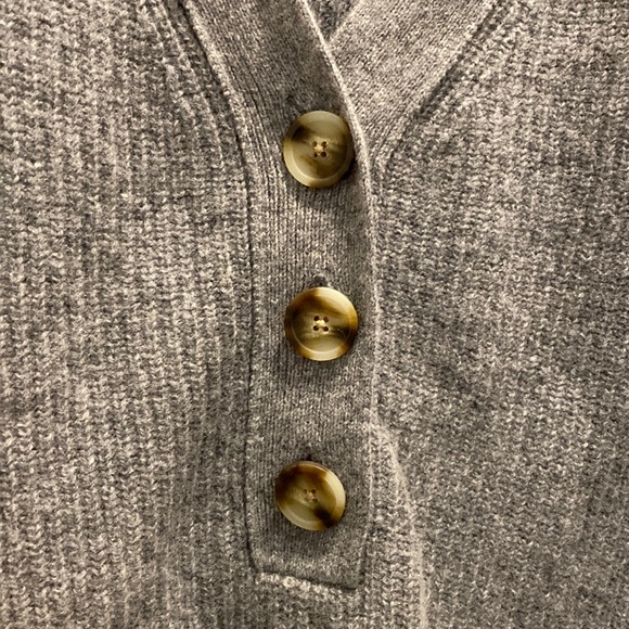 MADEWELL Lyle Rib Henley gray Sweater MA741, size Medium, NWOT - Picture 5 of 11